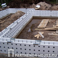 Фундамент из несъемной опалубки